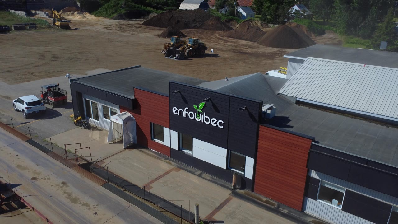 Vue aérienne des installations d'Enfouibec